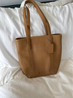 Coach Classic Tan Leather Tote Bag